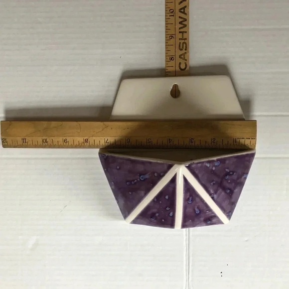 Ceramic Wall Planter - Picture 4 of 6